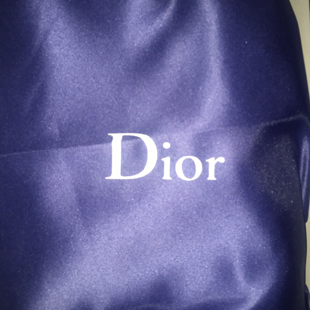 Dior Dinosaur Converse - Picture 2 of 9